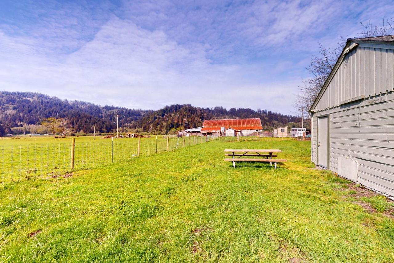 Redwood Farmhouse In The Orick Valley المظهر الخارجي الصورة